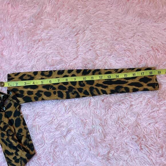 Fashion nova Leopard print crop top #leopardprint #ruffles - Picture 5 of 7